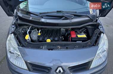 Минивэн Renault Scenic 2006 в 
