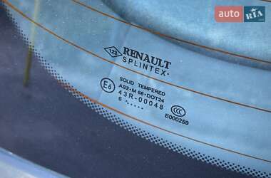 Минивэн Renault Scenic 2006 в 