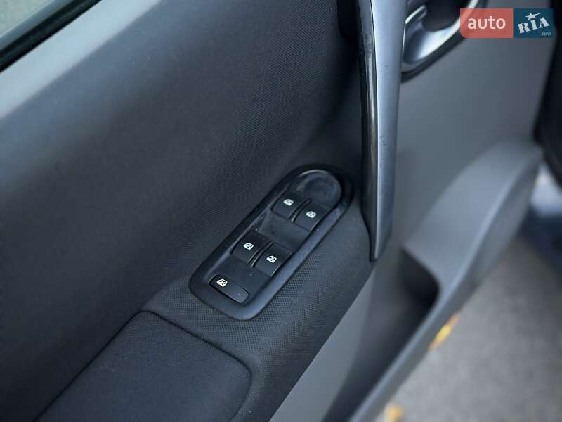 Минивэн Renault Scenic 2006 в Сумах