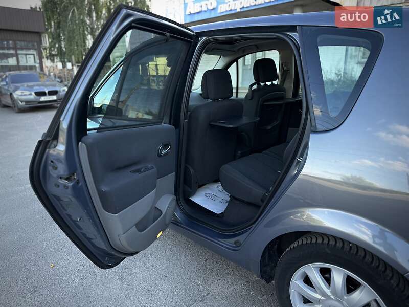 Минивэн Renault Scenic 2006 в Сумах