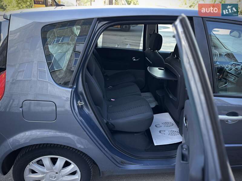 Минивэн Renault Scenic 2006 в Сумах