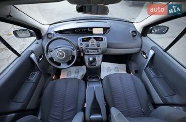 Минивэн Renault Scenic 2006 в 
