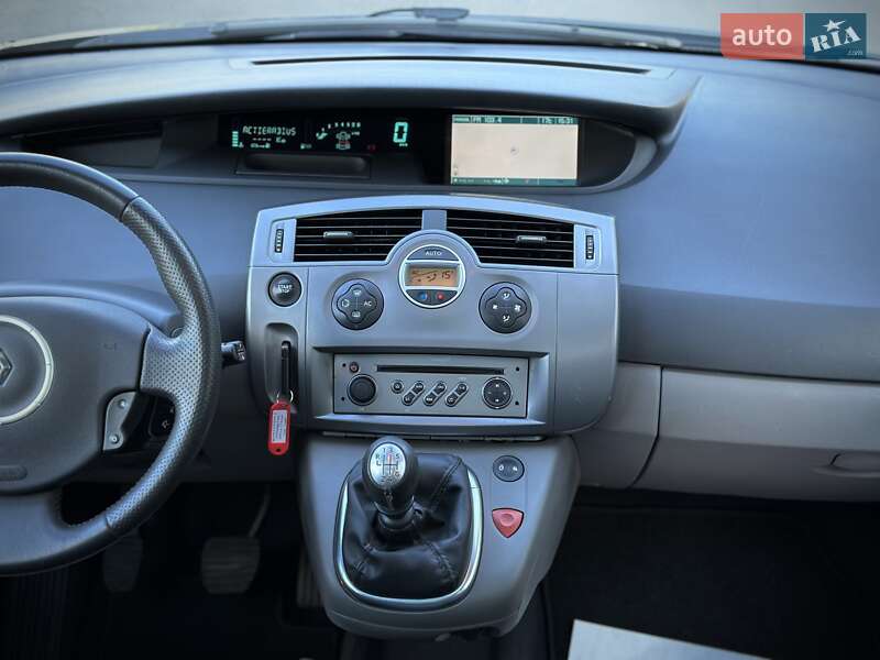 Минивэн Renault Scenic 2006 в Сумах