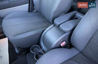 Минивэн Renault Scenic 2006 в 