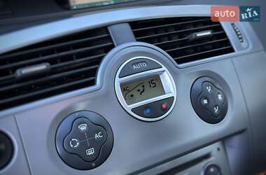 Минивэн Renault Scenic 2006 в 