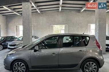 Минивэн Renault Scenic 2011 в 