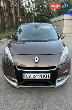 Минивэн Renault Scenic 2012 в 