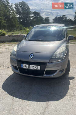 Мінівен Renault Scenic 2011 в Черкасах