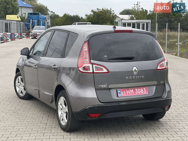 Мінівен Renault Scenic 2011 в Нововолинську