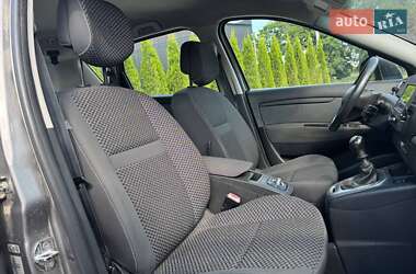 Минивэн Renault Scenic 2011 в 