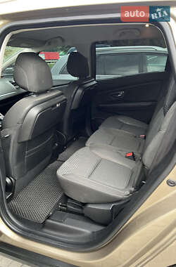 Минивэн Renault Scenic 2017 в 