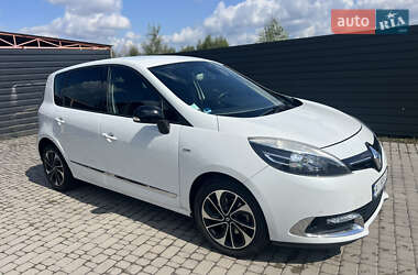 Минивэн Renault Scenic 2015 в 