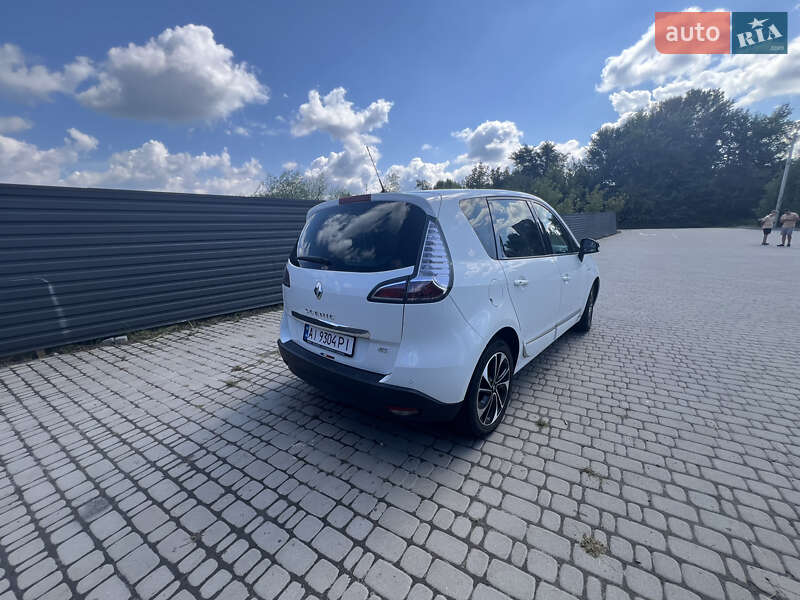 Минивэн Renault Scenic 2015 в Ирпене