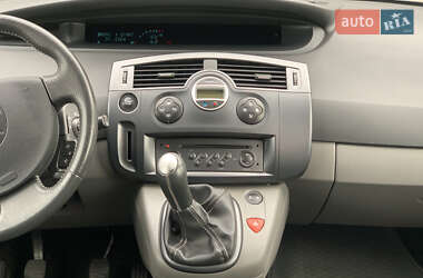 Минивэн Renault Scenic 2005 в 