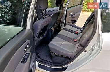 Минивэн Renault Scenic 2015 в 