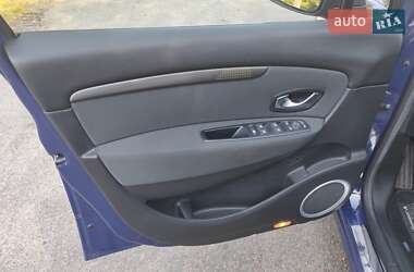 Минивэн Renault Scenic 2010 в 