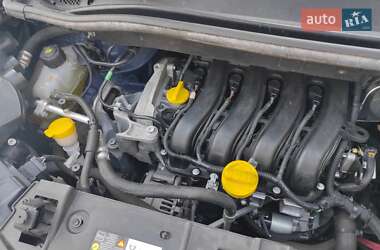 Минивэн Renault Scenic 2010 в 
