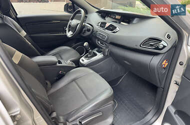 Минивэн Renault Scenic 2011 в 