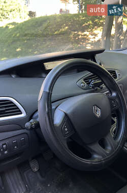 Минивэн Renault Scenic 2010 в 