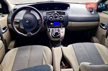 Минивэн Renault Scenic 2005 в 