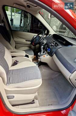 Минивэн Renault Scenic 2005 в 