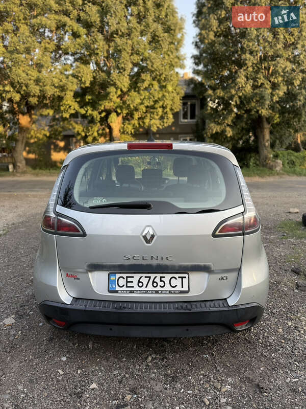 Мінівен Renault Scenic 2014 в Чернівцях