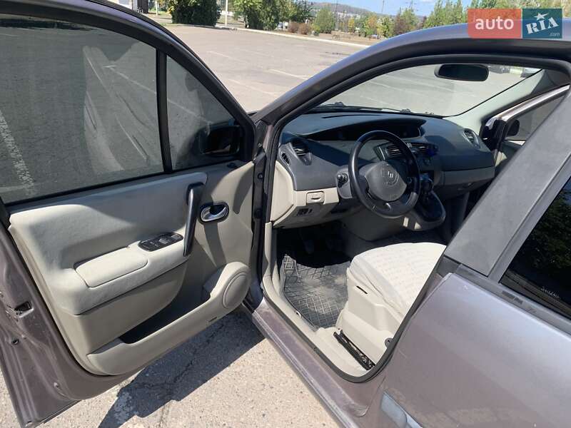 Минивэн Renault Scenic 2003 в Кривом Роге
