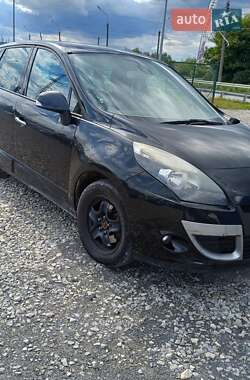 Renault Scenic 2012