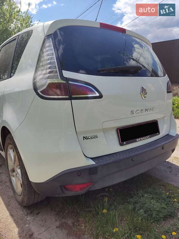 Минивэн Renault Scenic 2012 в Сумах