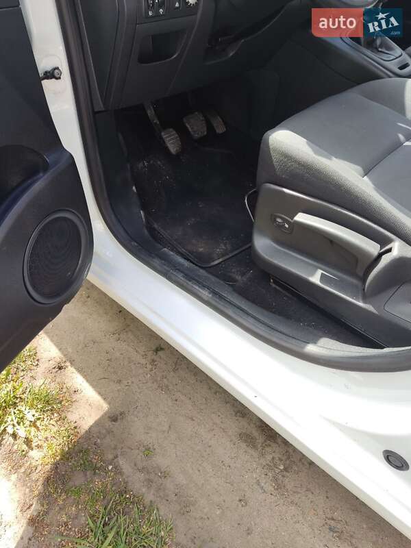 Минивэн Renault Scenic 2012 в Сумах