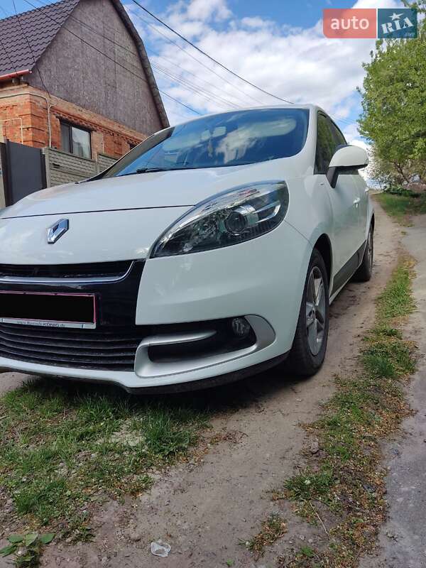 Минивэн Renault Scenic 2012 в Сумах