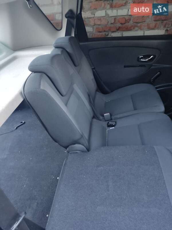 Минивэн Renault Scenic 2012 в Сумах