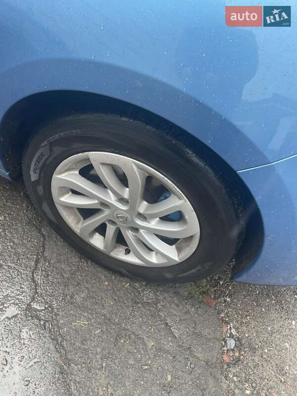 Минивэн Renault Scenic 2012 в Ровно