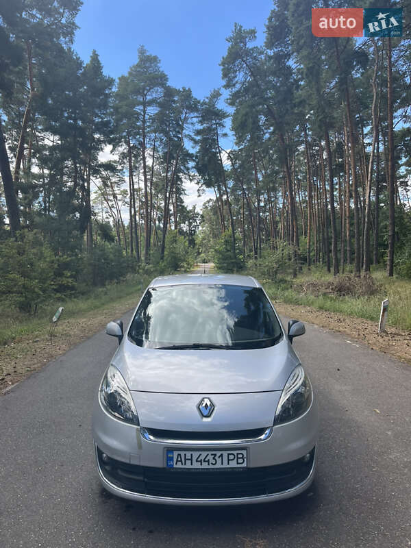 Минивэн Renault Scenic 2012 в Александровке фото 6 Минивэн Renault Scenic 2012 в Александровке