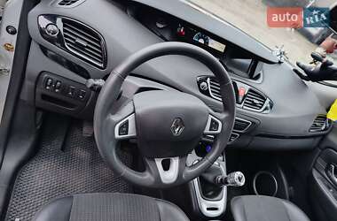 Мінівен Renault Scenic 2011 в Сумах