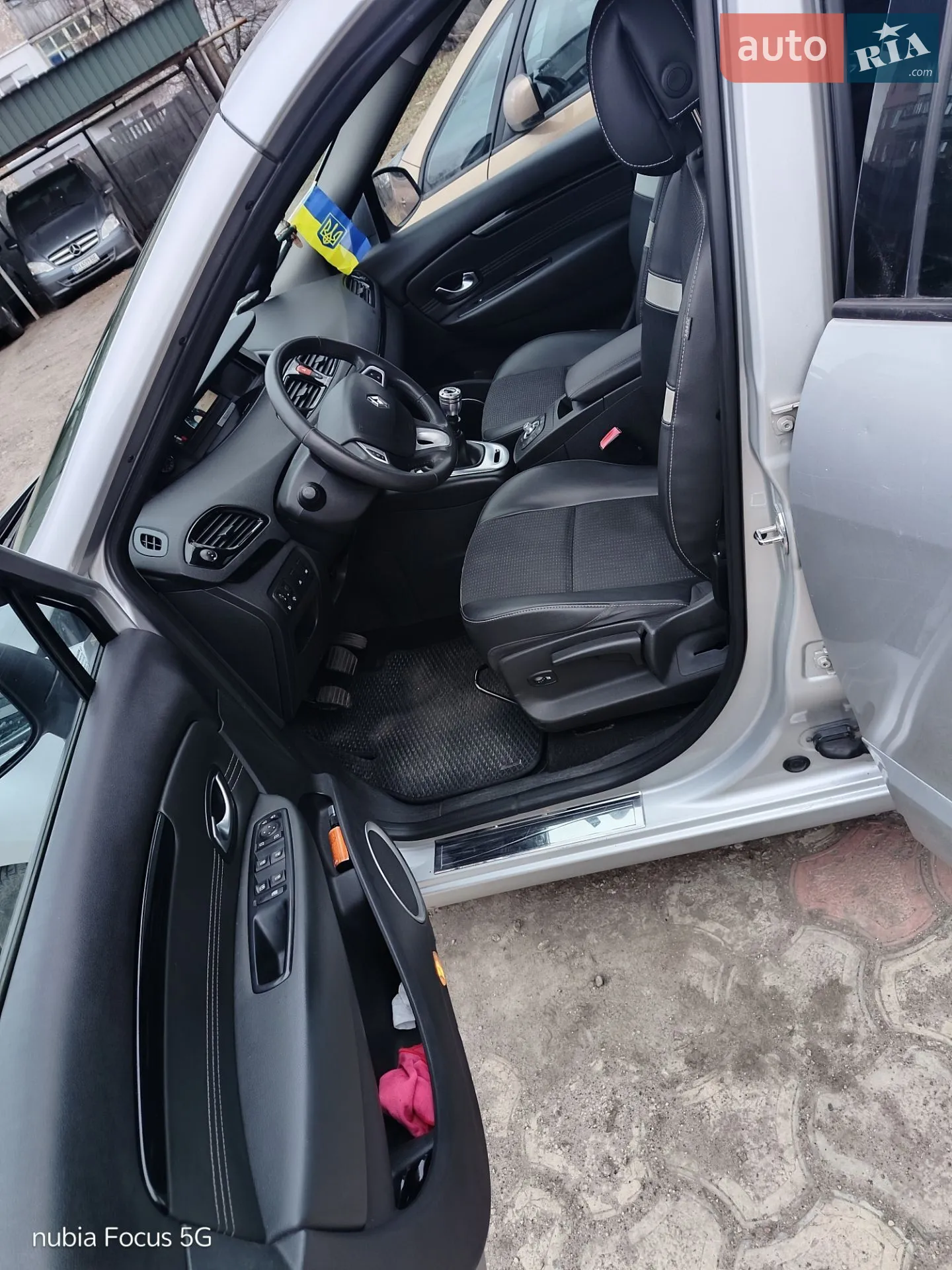 2011 Renault Scenic - мініатюра 7