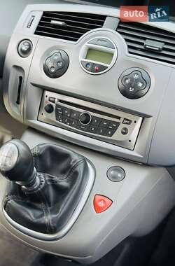 Минивэн Renault Scenic 2008 в 