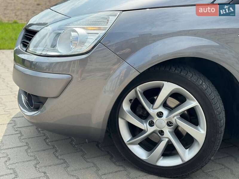 Минивэн Renault Scenic 2008 в Ровно