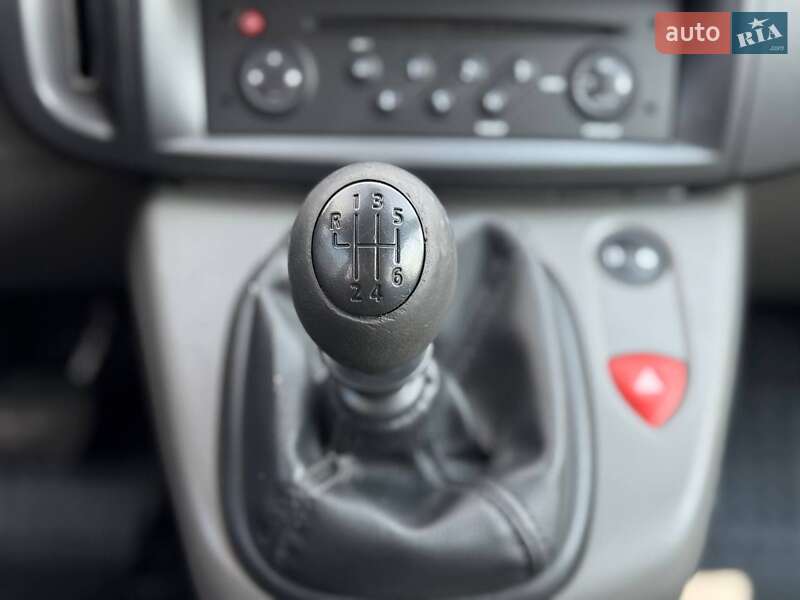 Минивэн Renault Scenic 2008 в Ровно
