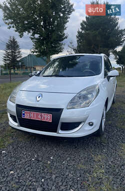 Мінівен Renault Scenic 2010 в Луцьку