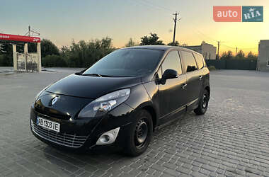 Минивэн Renault Scenic 2011 в Ильинцах