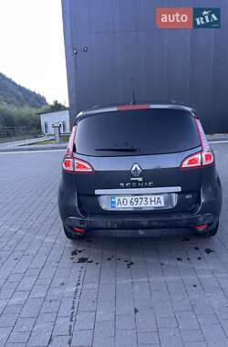 Минивэн Renault Scenic 2010 в 