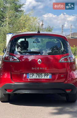 Минивэн Renault Scenic 2013 в 