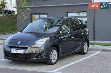 Мінівен Renault Scenic 2011 в Рівному