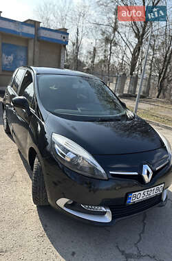 Минивэн Renault Scenic 2013 в 