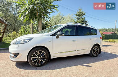 Минивэн Renault Scenic 2012 в 