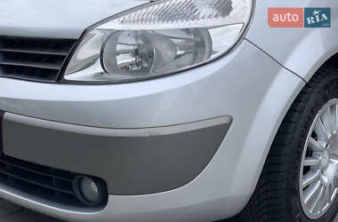 Минивэн Renault Scenic 2005 в 
