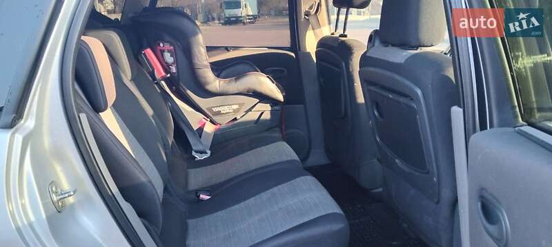 Мінівен Renault Scenic 2006 в Білій Церкві фото 5 Мінівен Renault Scenic 2006 в Білій Церкві