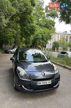 Мінівен Renault Scenic 2010 в Києві