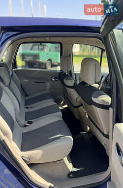 Минивэн Renault Scenic 2006 в 